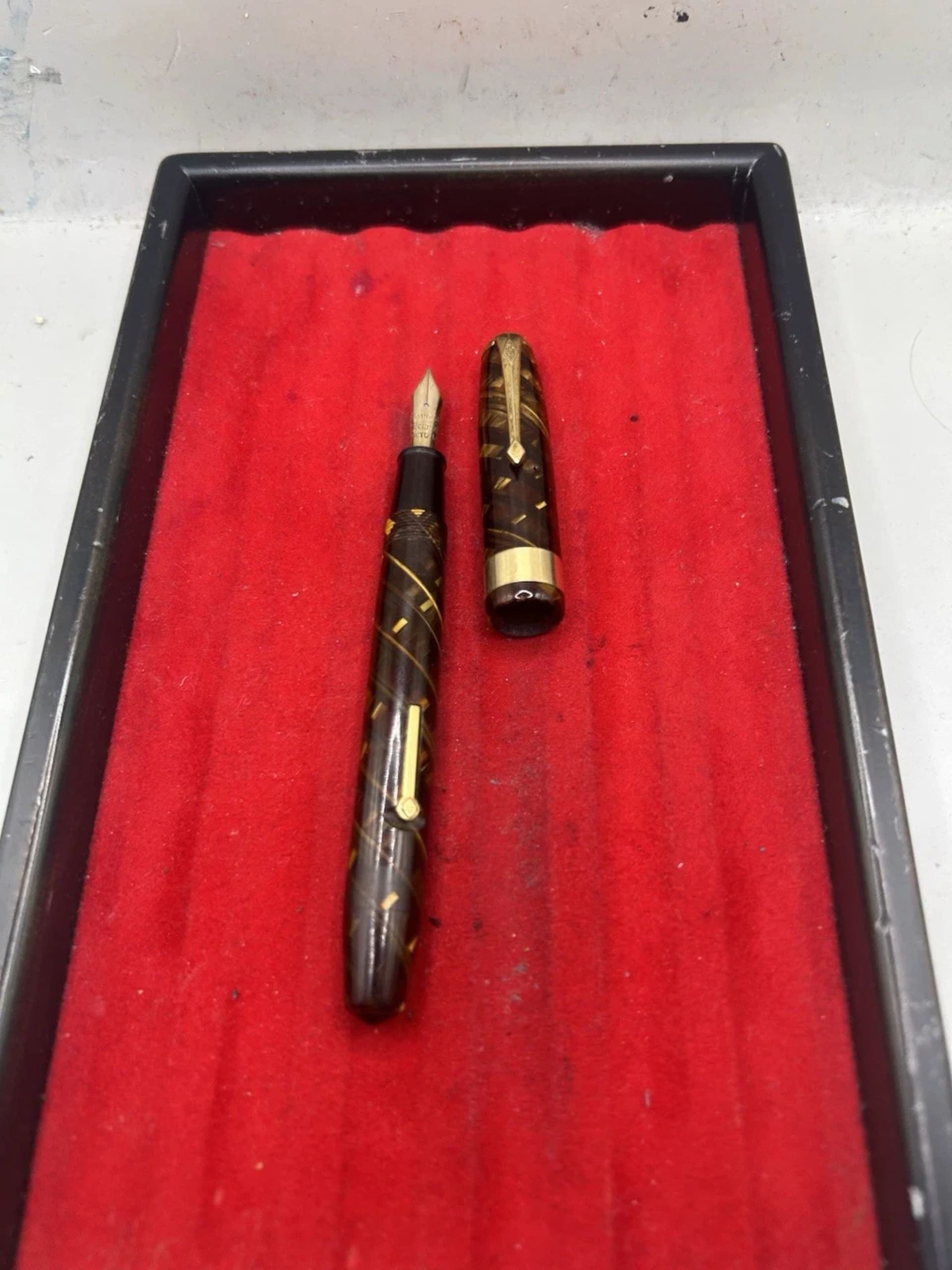 Conway Stewart 27 Tiger'S Eye Fountain Pen Medium Flex