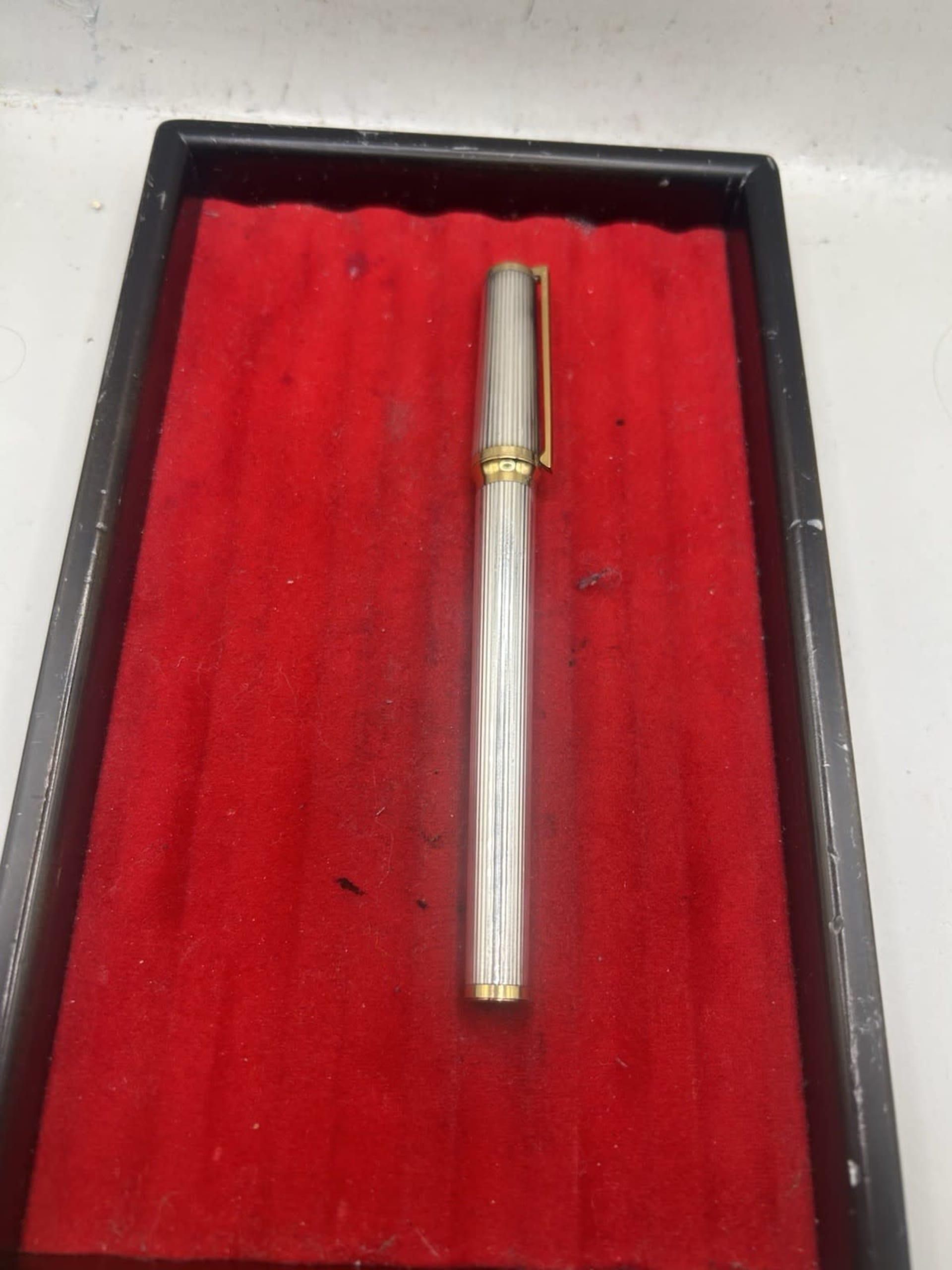 S.T. Dupont Montparnasse Fountain Pen Silver Plated And Gold 18K Nib