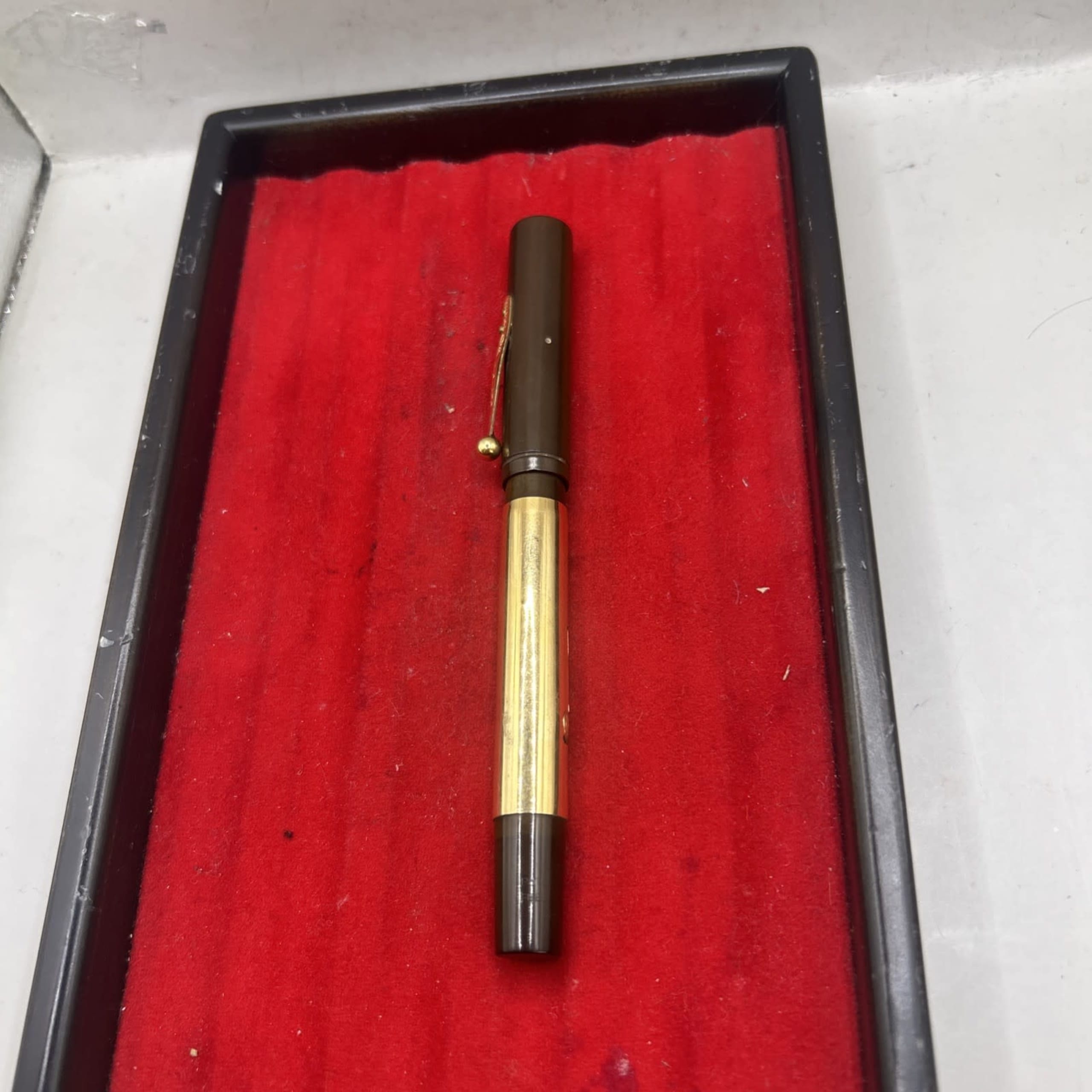 Waterman 14 Psf Fountain Pen Gold Plated Overlay Fine NIB