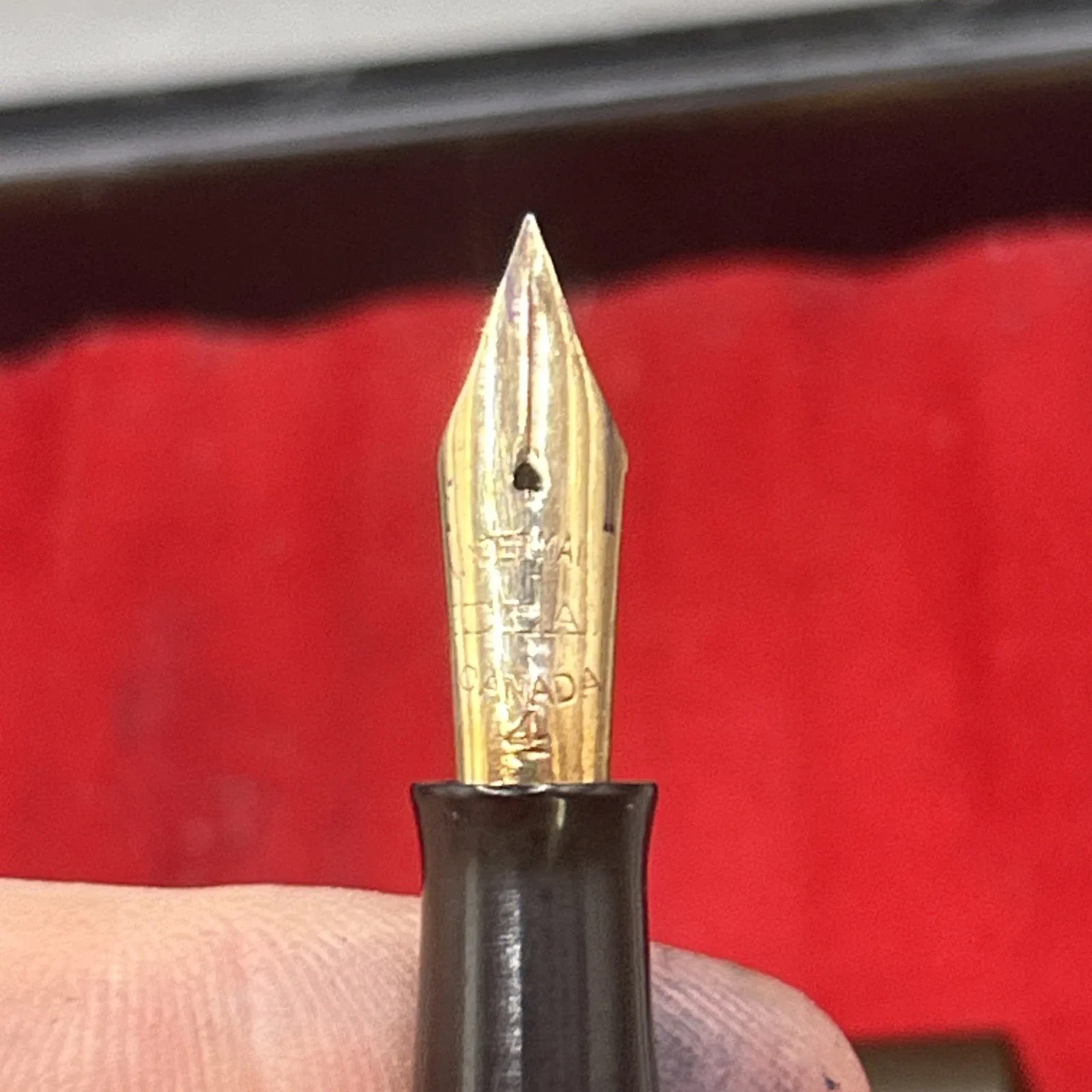 Waterman 14 Psf Fountain Pen Gold Plated Overlay Fine NIB