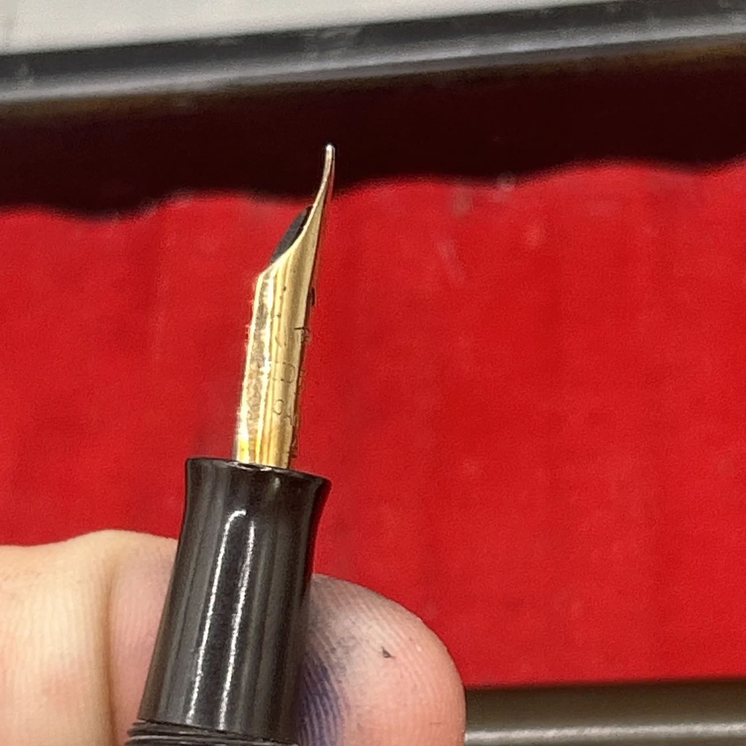 Waterman 14 Psf Fountain Pen Gold Plated Overlay Fine NIB