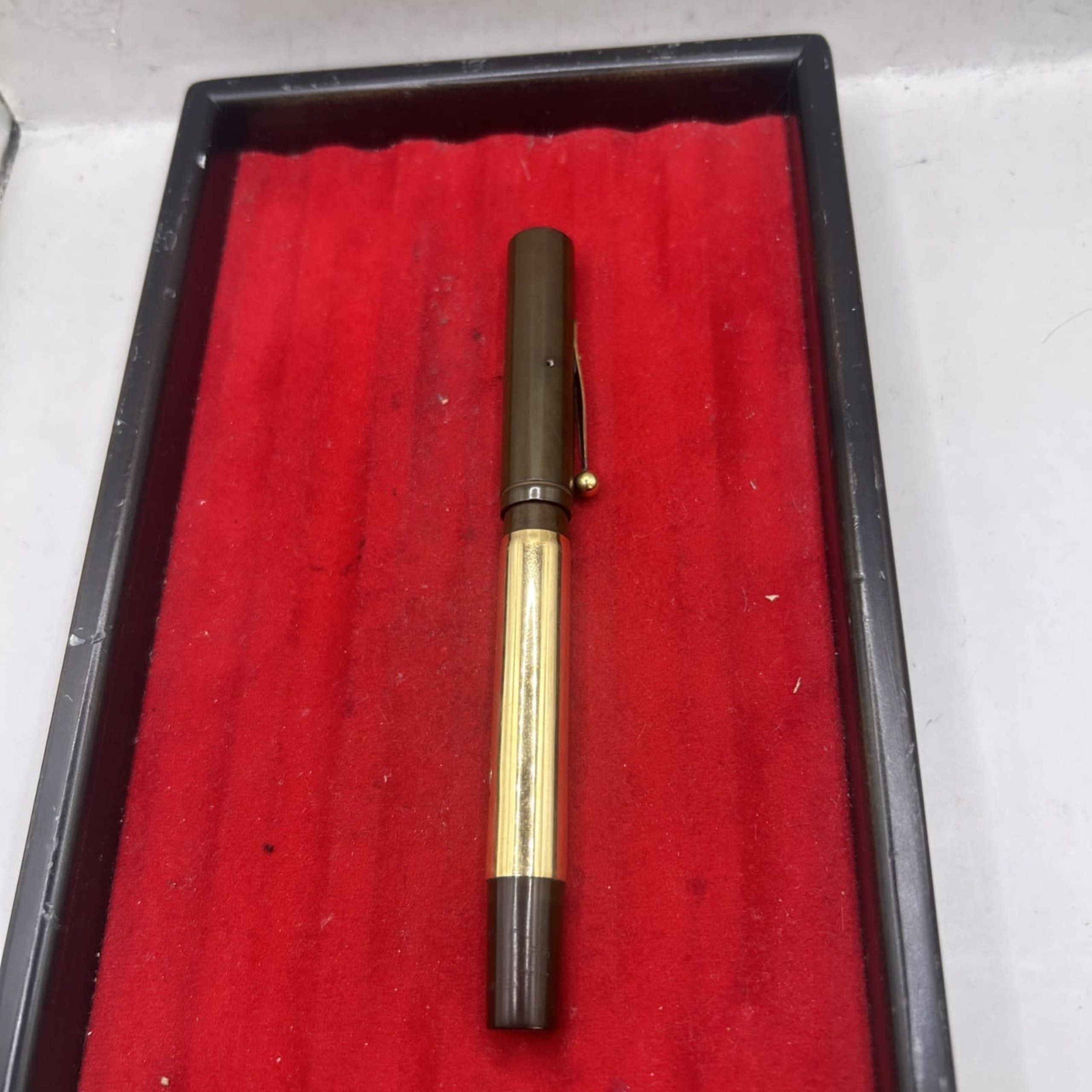 Waterman 14 Psf Fountain Pen Gold Plated Overlay Fine NIB