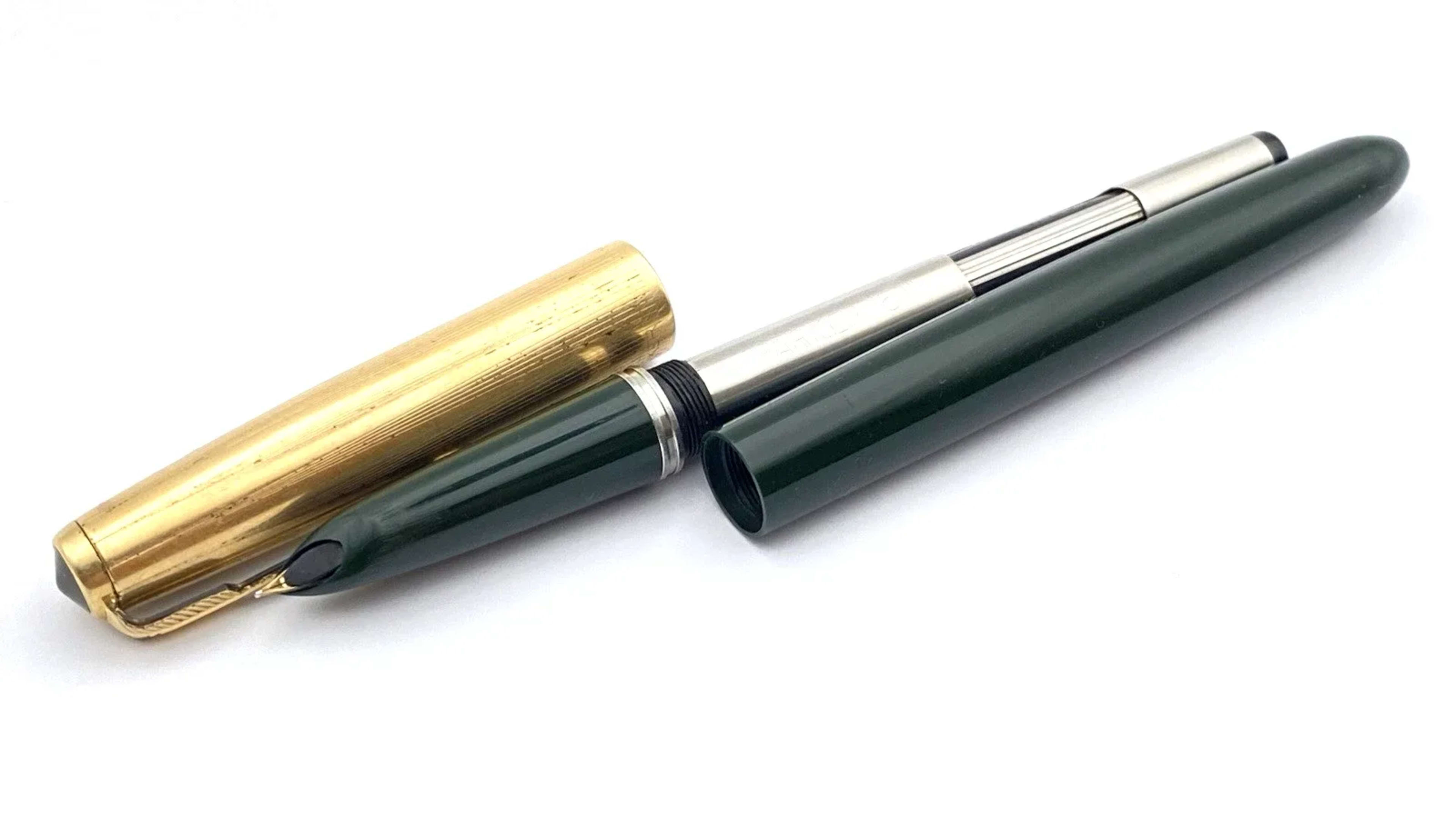 Vintage Parker 51 Custom Fountain Pen Forest Green 14K Gold Fine NIB Made In USA