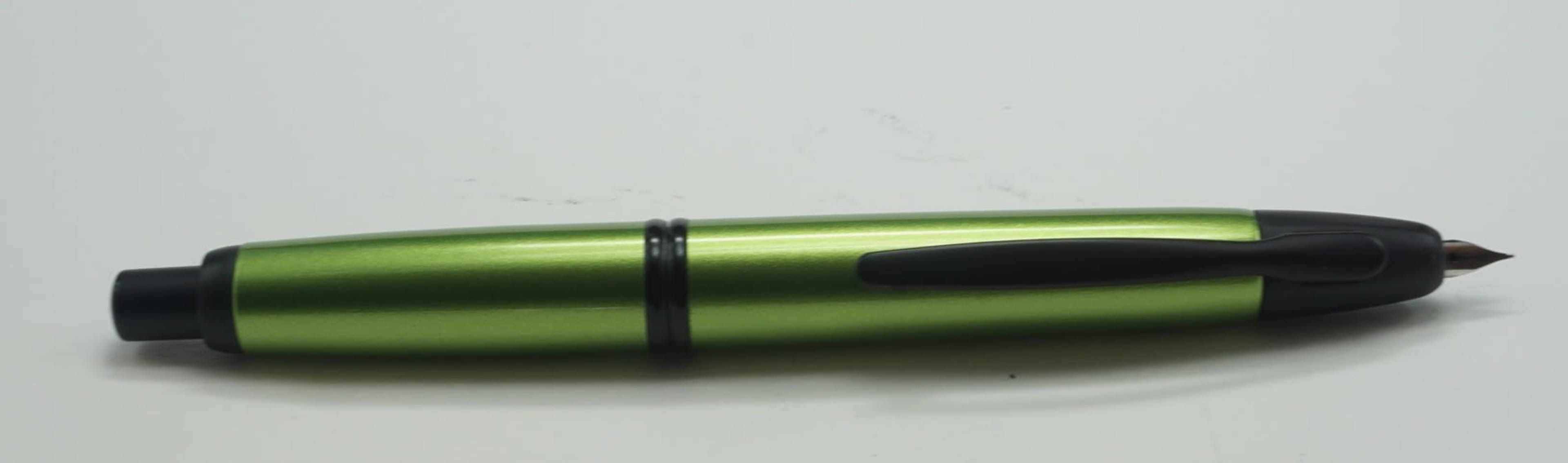 Pilot Capless Vanishing Point Fountain Pen - Lime Green/black trim!