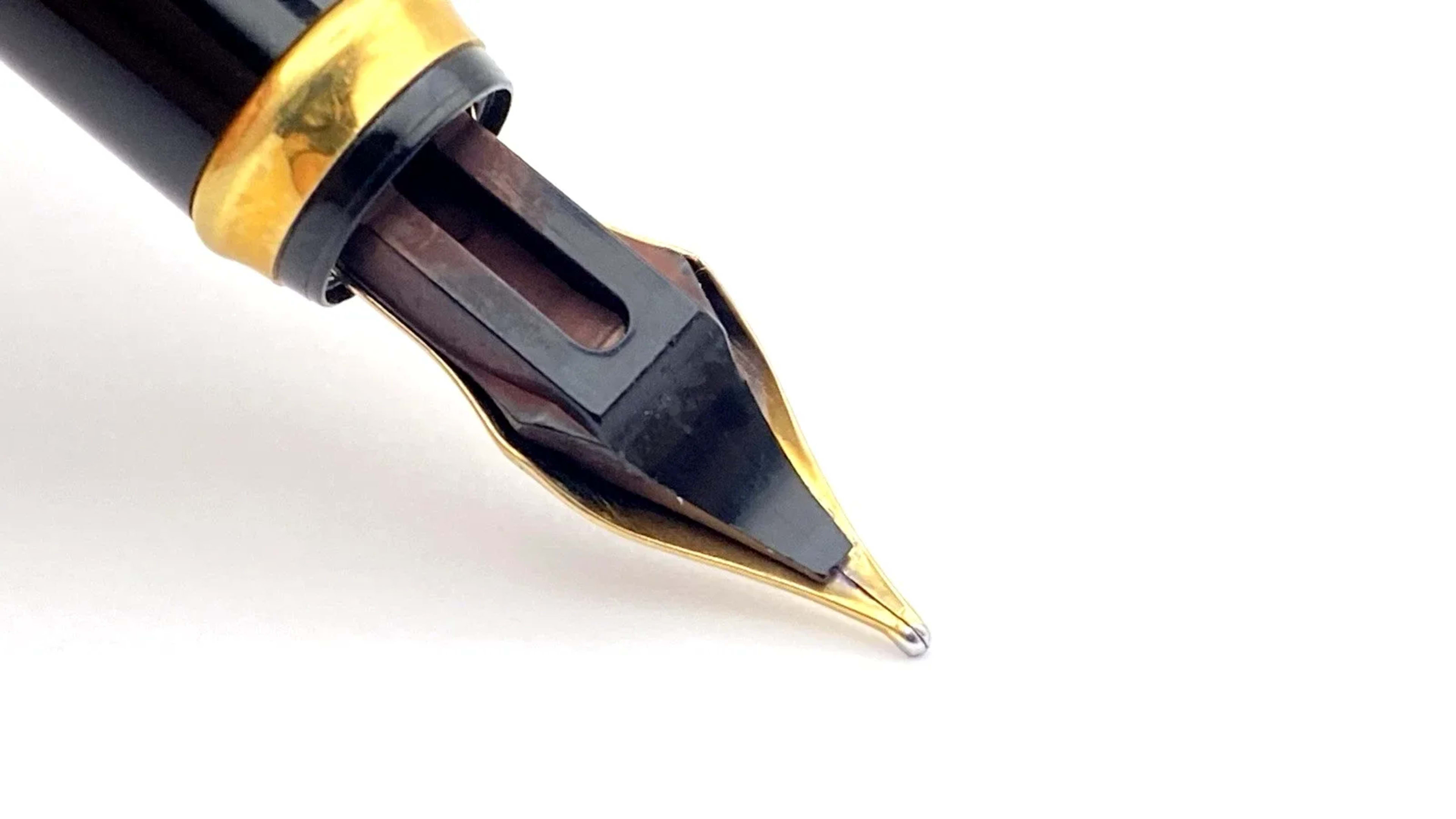 Vintage Elysee No 1 Limited Edition Fountain Pen 18K Gold Medium NIB Germany