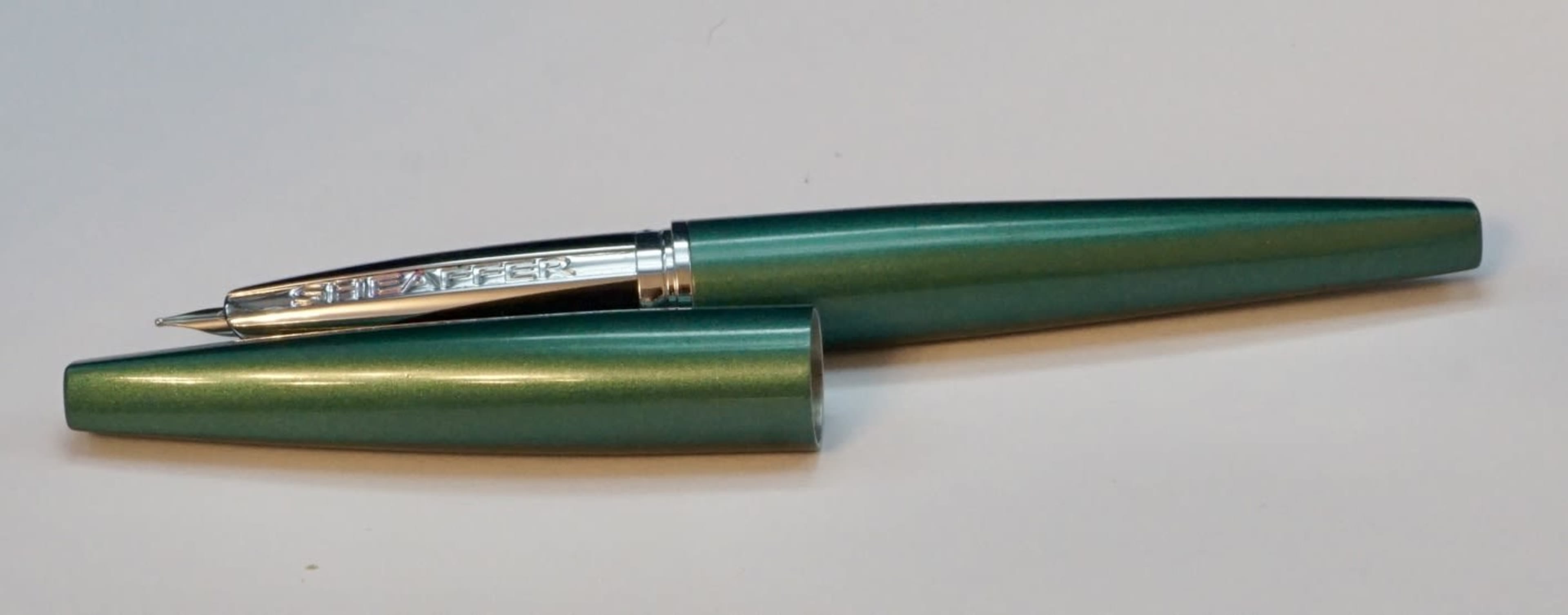 Sheaffer Taranis Metallic Green fountain pen