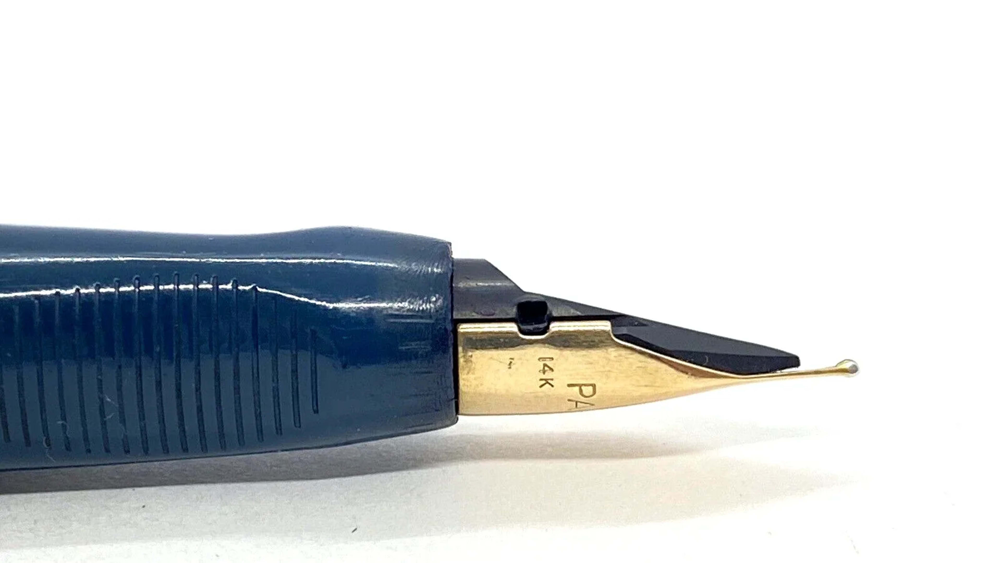 Vintage Parker VP Fountain Pen In Blue And Chrome 14K Medium NIB Made In USA