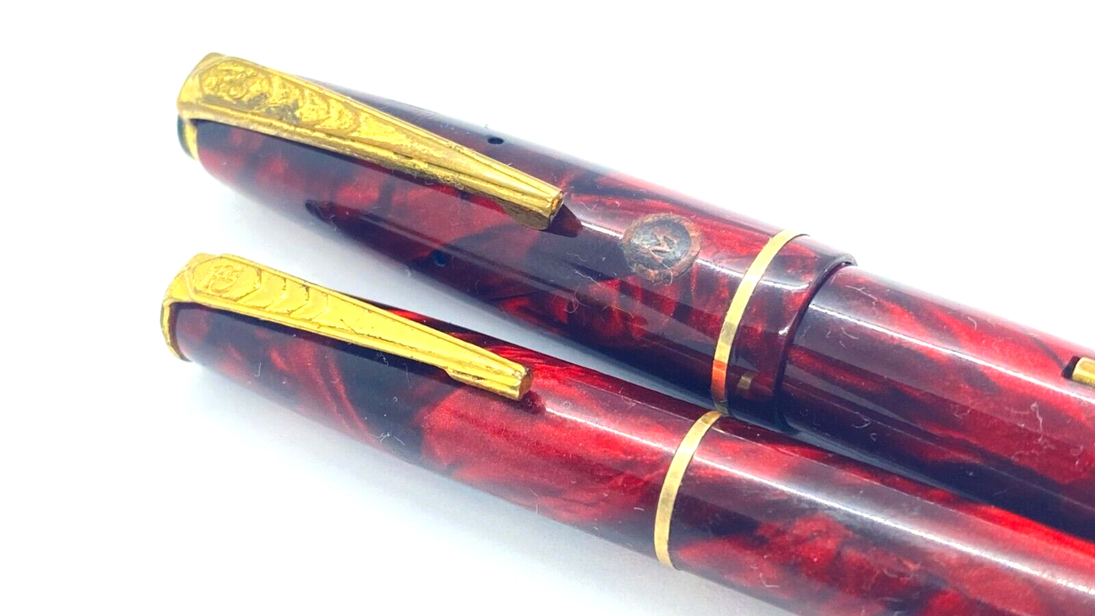 Vintage Onoto Junior Fountain Pen And Pencil Set In Bright Red 14K Medium NIB