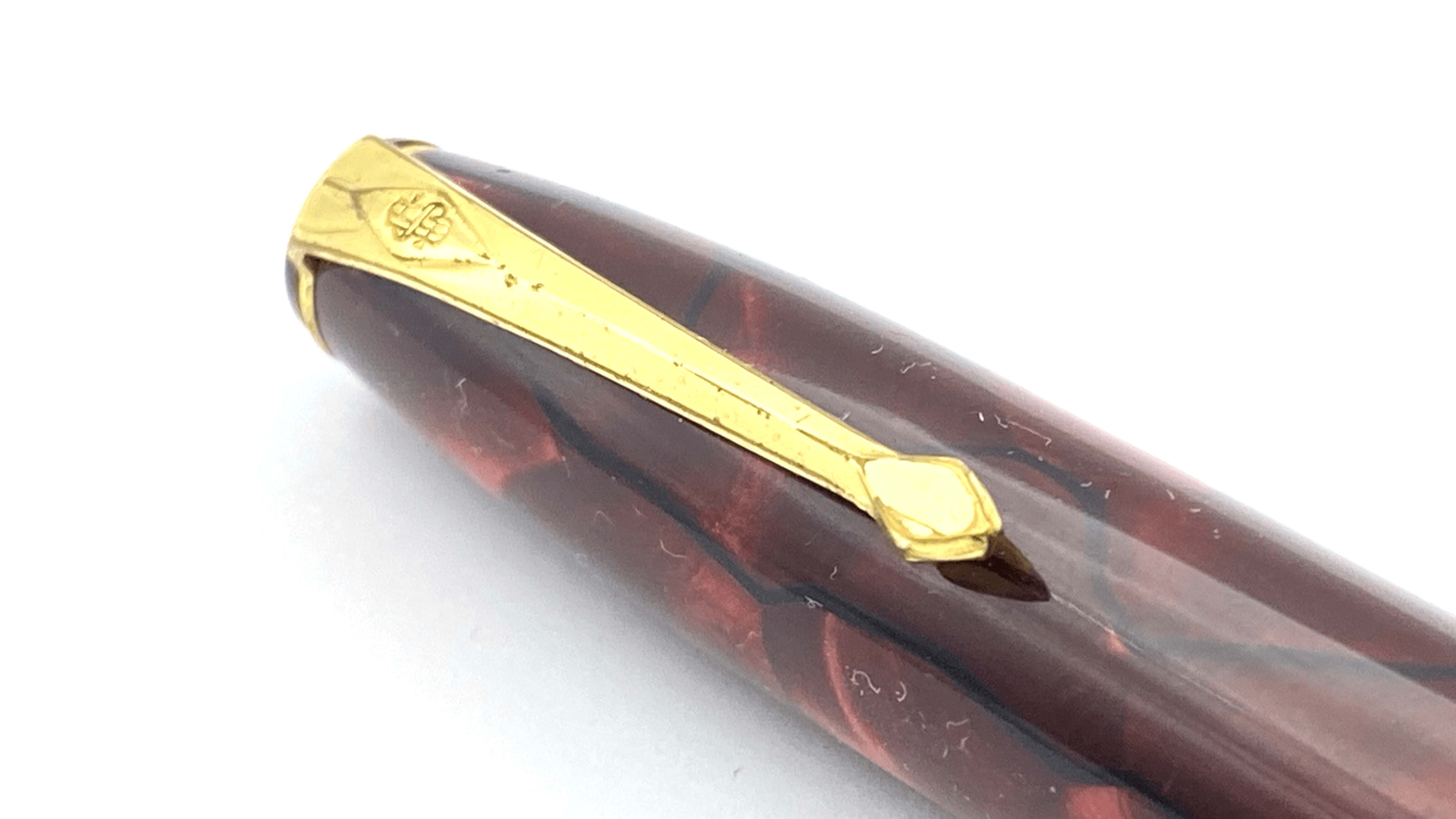 Vintage Conway Stewart No 15 Fountain Pen Red Marble 14K Gold Medium NIB England