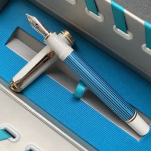 Pelikan M600 Turqoise (Special Edition) 1