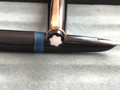 Vintage 1960's Montblanc 31 fountain pen - Black/GT - steel M 1