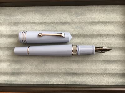 Leonardo Momento Zero Grande 2.0 Guilloché Indigo Fountain pen - Fine Elastic nib 1
