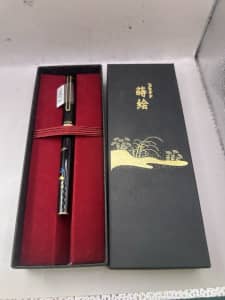 Platinum Japanese Rollerball Pen Crane & Mt Fuji Maki-E New Old Stock 1