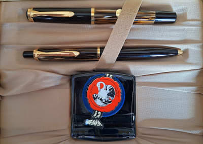 PeliKan M400 Tortoise Brown Stripe Germany 14c F nib with matching Ballpoint (engraved) 1