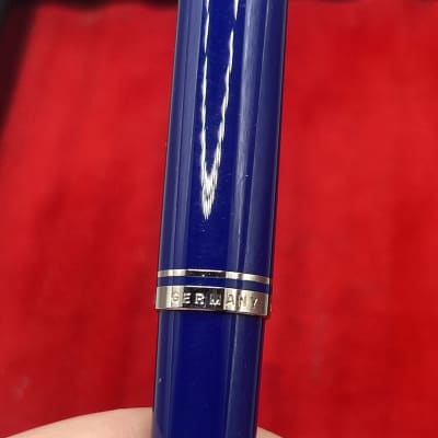 Pelikan Souveran K800 Marbled Blue  Ballpoint Pen