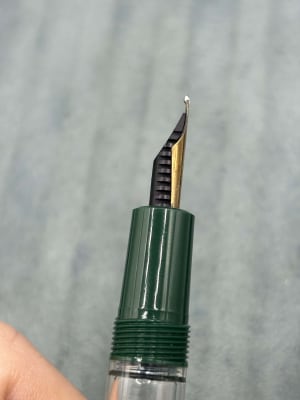 MONTBLANC Monte Rosa 042G Green Piston Fountain Pen 14k M Nib Near Mint