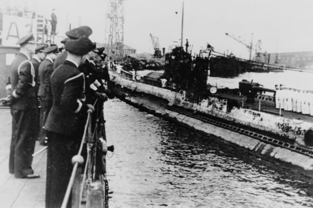 写真】太平洋戦争中にドイツへ向かった日本海軍「伊三十潜」…炎熱地獄