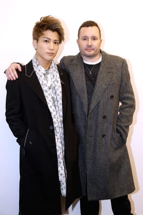 写真】岩田剛典「前髪アリ」の黒スーツ姿に悶絶…「かっこいいむり