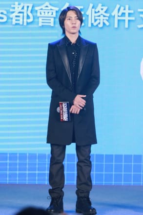 写真】山下智久、圧巻の「黒×黒」コーデがカッコよすぎる…！ ファン