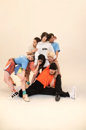 写真】平手友梨奈さん、まさかの「ショートパンツ×パーカー姿」が