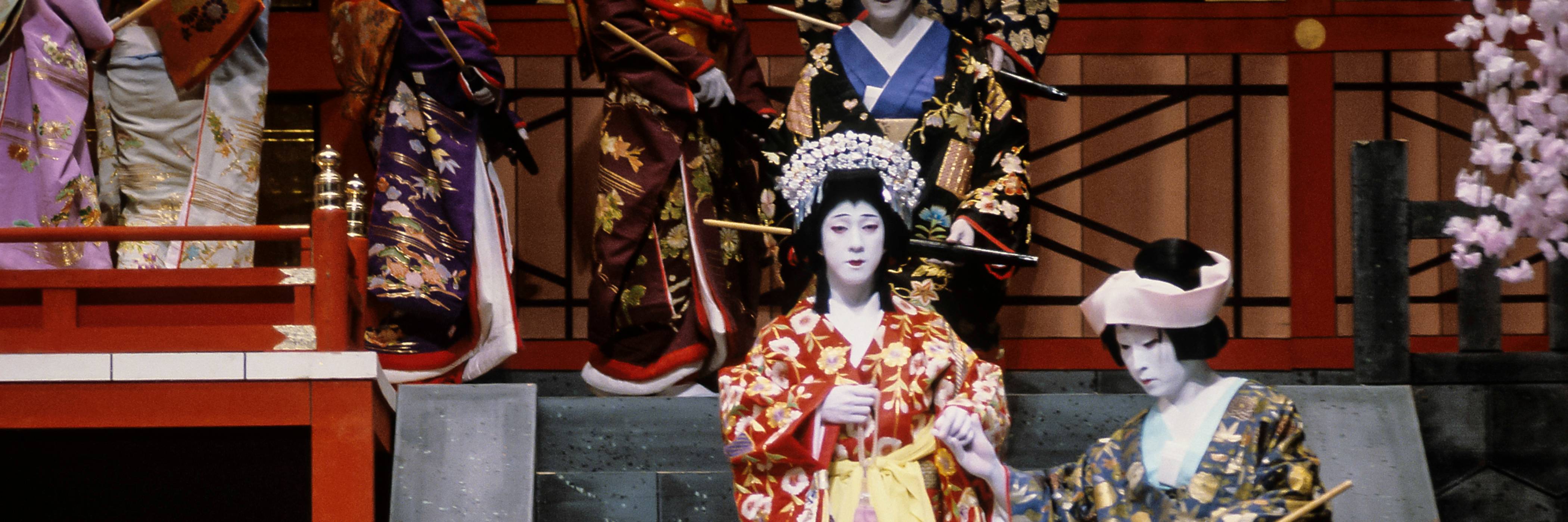 客に笑われた”若手時代を経て「人間国宝」に…映画『国宝』のモデルと噂 