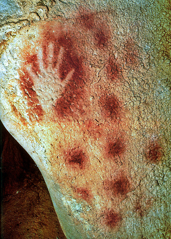 【写真】洞窟壁画の手