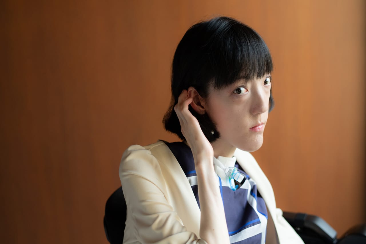 芥川賞作家・市川沙央さんが語った「結婚観」「大学へのコンプレックス」「日本の教育」「理想の作家像」（市川 沙央,村嶋 章紀） | ＋α ...
