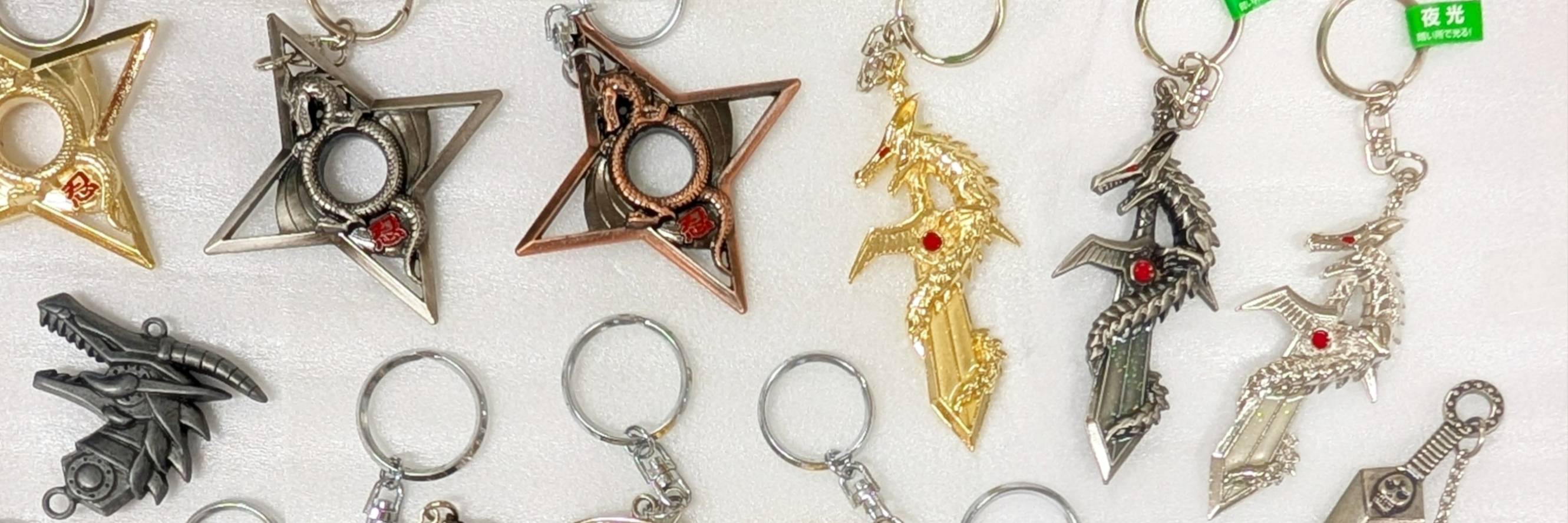 観光地にある「剣にドラゴンが巻き付いたキーホルダー」…その「圧倒的