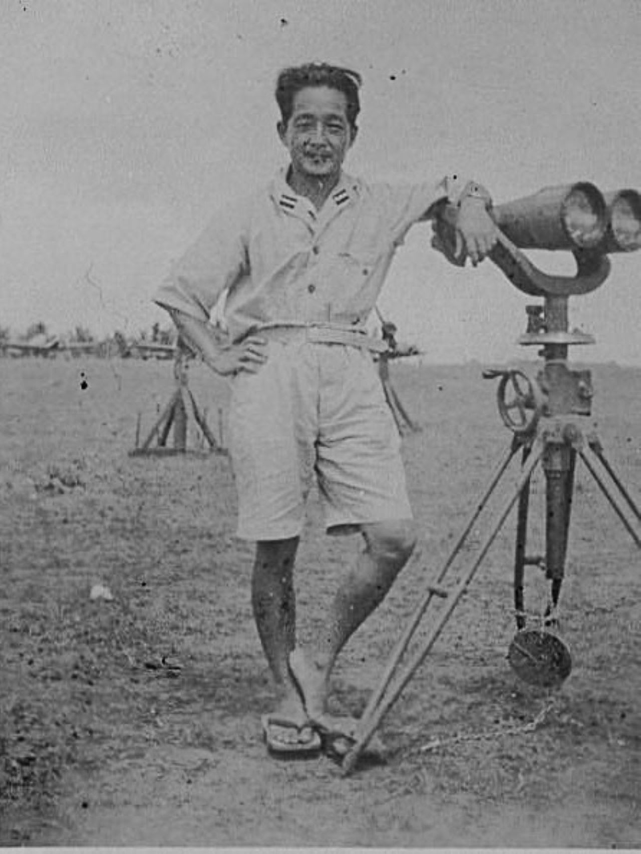昭和19年 南太平洋アンガウル島激戦生還記念 陸軍 五三桐 記章 昭和19年 南太平洋アンガウル島激戦生還記念 陸軍 五三桐 記章