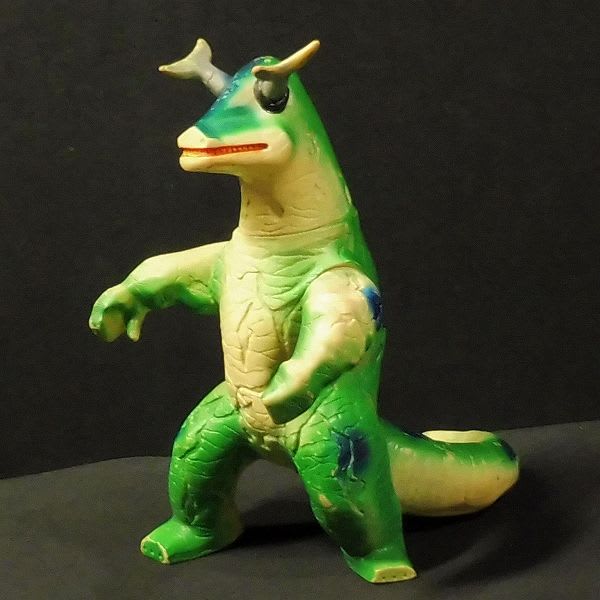 お宝ソフビ多数 !「ウルトラ怪獣グッズ」超高額買取ベスト30を