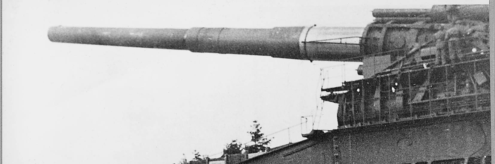 新発掘】「ドイツ列車砲」の“ミリタリー写真集”が話題沸騰、知られざる