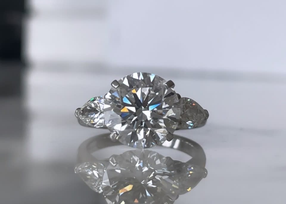 LK Hリングロングフルダイヤモンド WG 河村真弓 LK Hリングロングフルダイヤモンド WG 河村真弓 Hiro yamashita