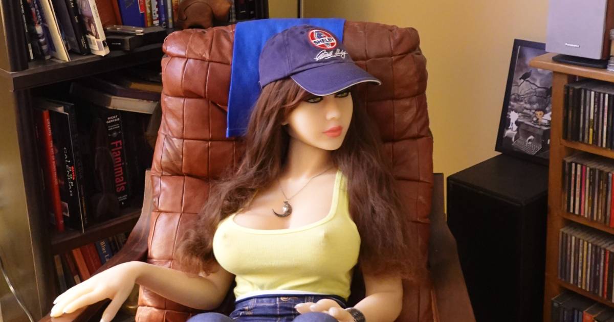 欲情して、よくセックスするよ」人形と暮らす男が明かした…ドール