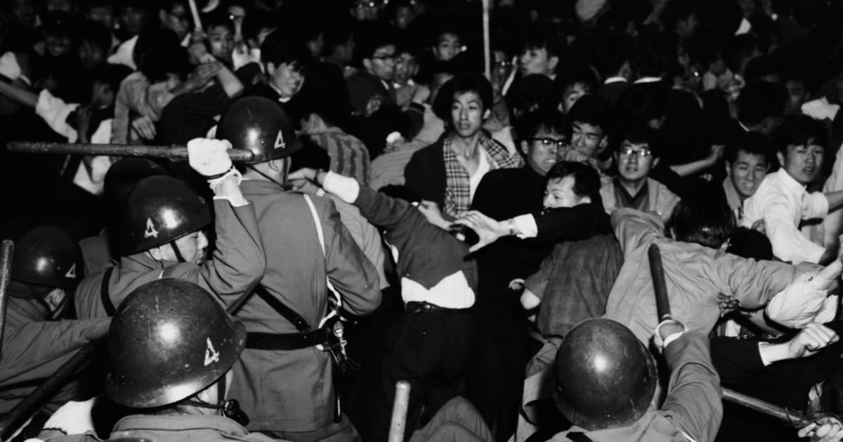 民主主義のために真面目な東大の女子学生がデモで死んだ」…1960年の