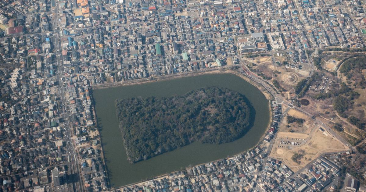 「古墳時代」はこうして終わった…列島内外に起きた大きな変動、有力氏族間の頻繁な抗争、前方後円墳が未完成のまま放置（松木 武彦） | 現代新書 ...