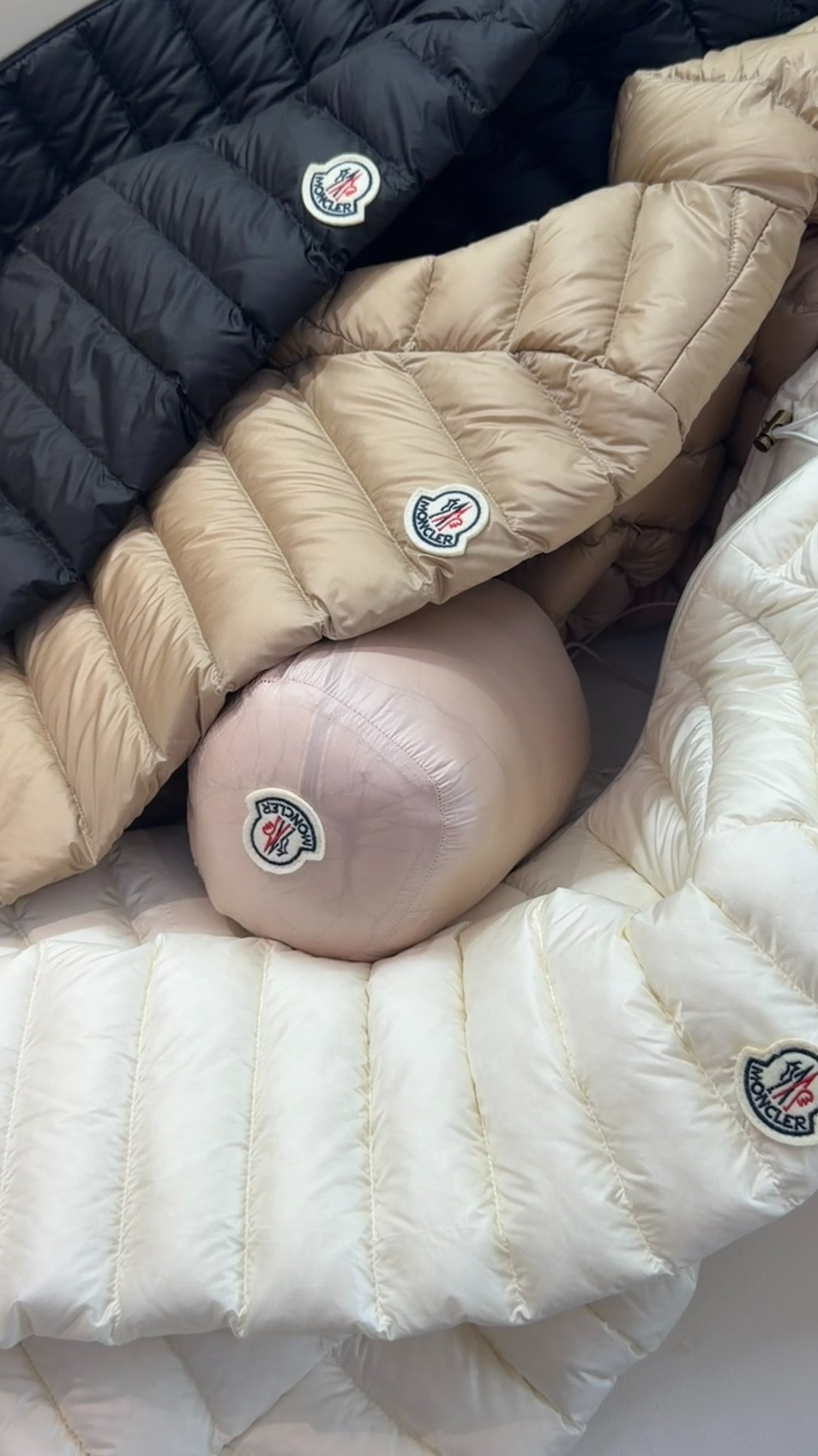 Moncler Igelhood Slim Fit Hooded Light Down Coat Portable Quilted Puffer Jacket