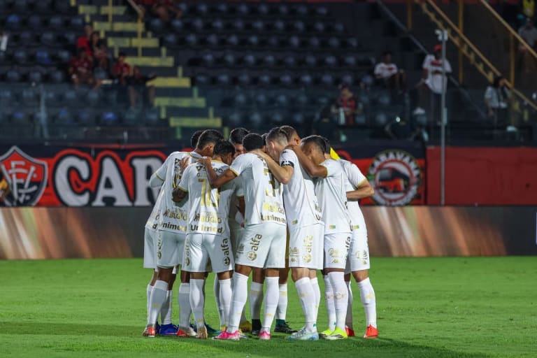 Chapecoense recebe o Athletico Paranaense na Arena Condá pela trigésima rodada do Brasileirão