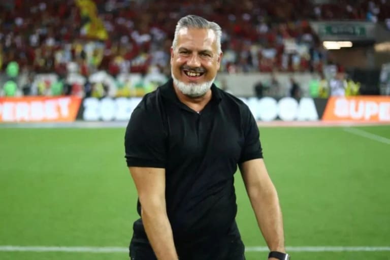 Diretor do Flamengo alfineta Palmeiras e Fluminense por pressão em arbitragem