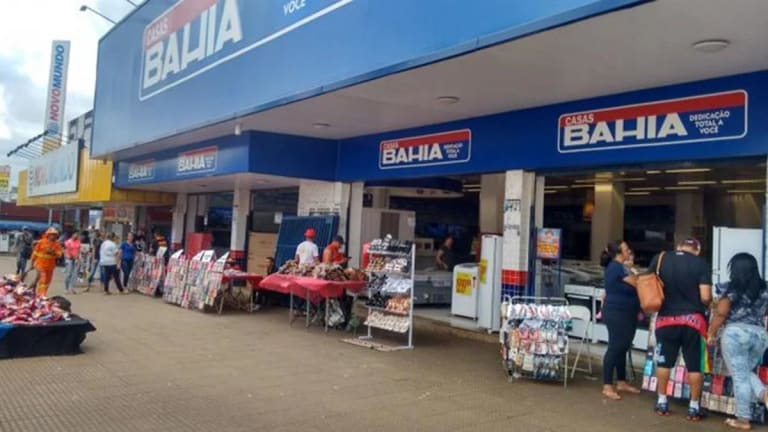 Casas Bahia paga parte de aluguéis atrasados mas mantém risco de despejo judicial