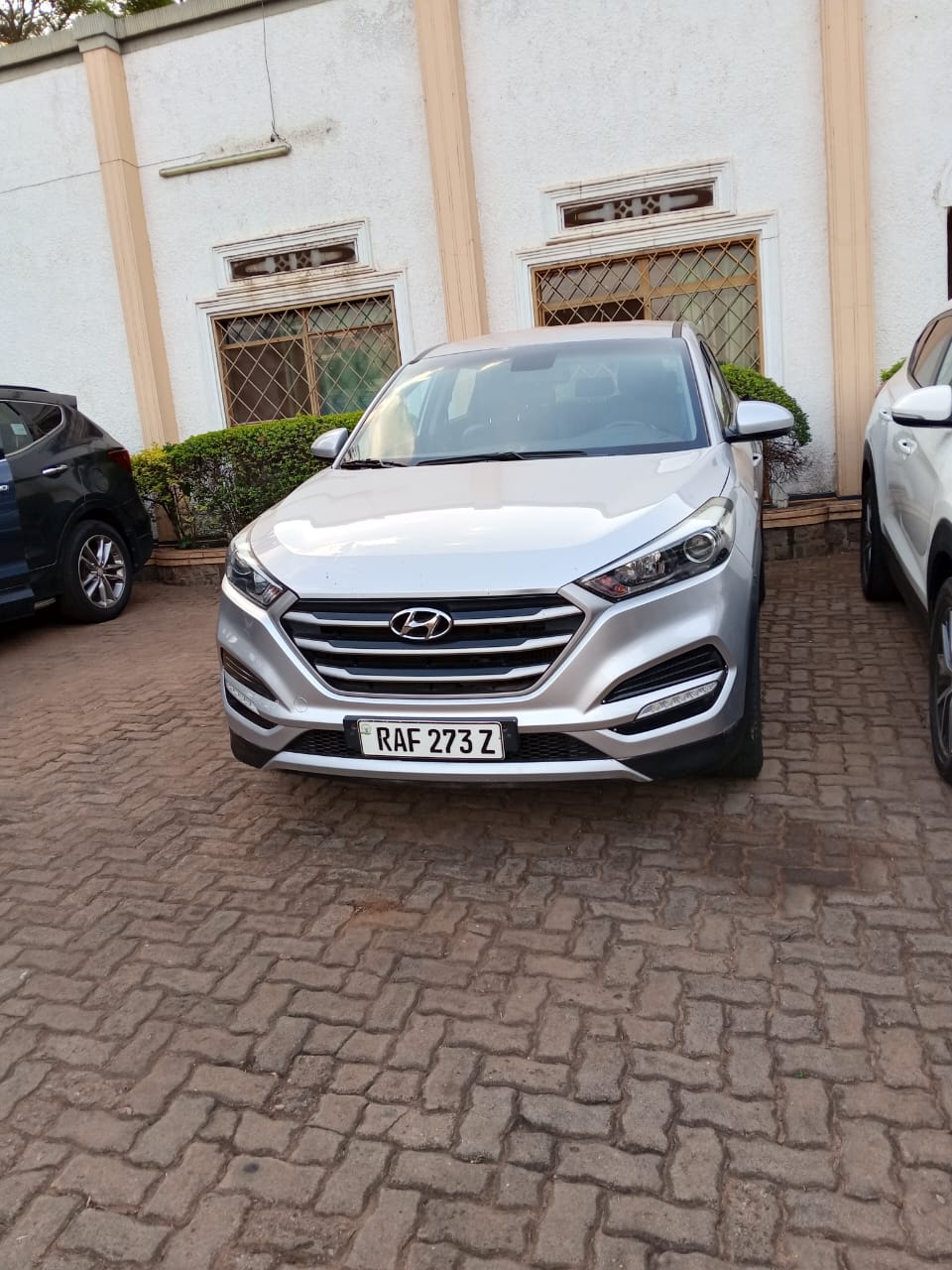 Listing photograph 1 of 1 — Hyundai Tucson 2015 — silver