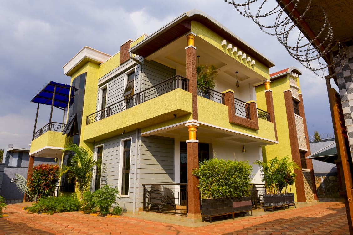 Listing photograph 2 of 5 — 4-bedroom house — Kibagabaga, Kigali