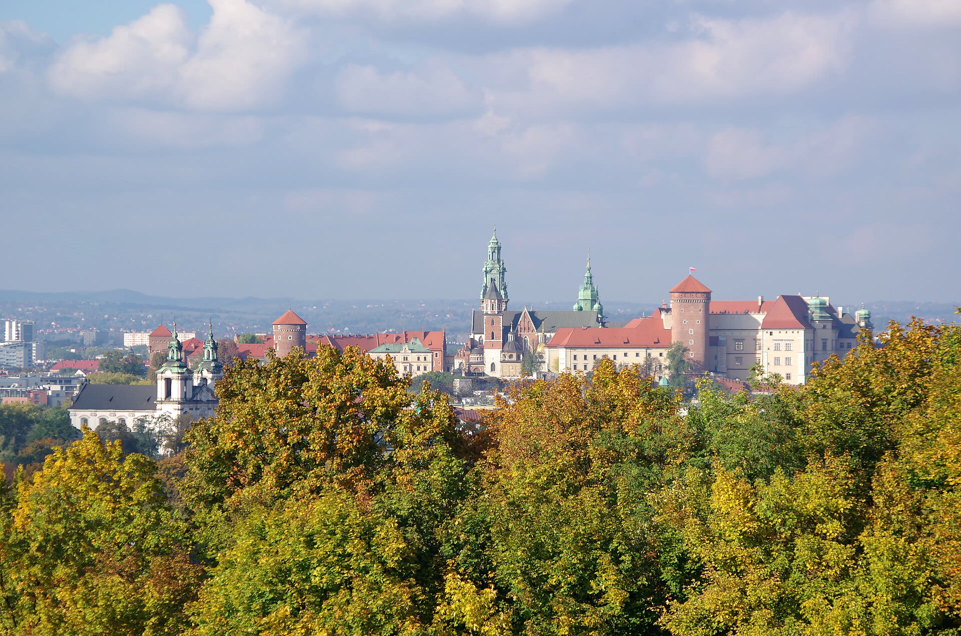 Panoramic view of Krakow with Wawel Castle on the Vistula River seen from Krzemionki