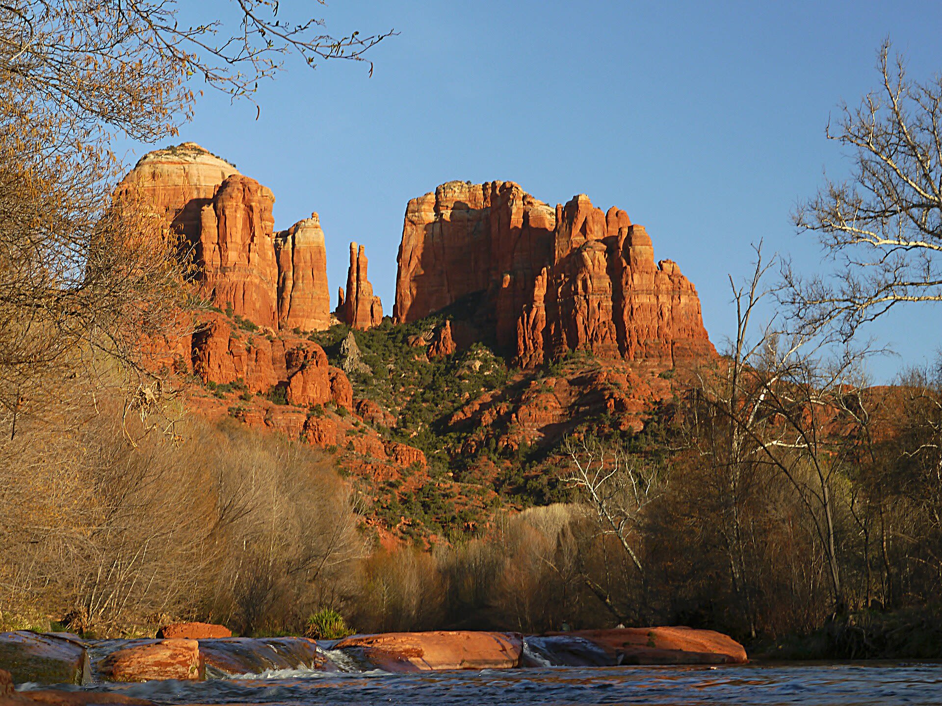 Cathedral Rock rising over Sedona, Arizona, the red-rock backdrop for the city's dining scene