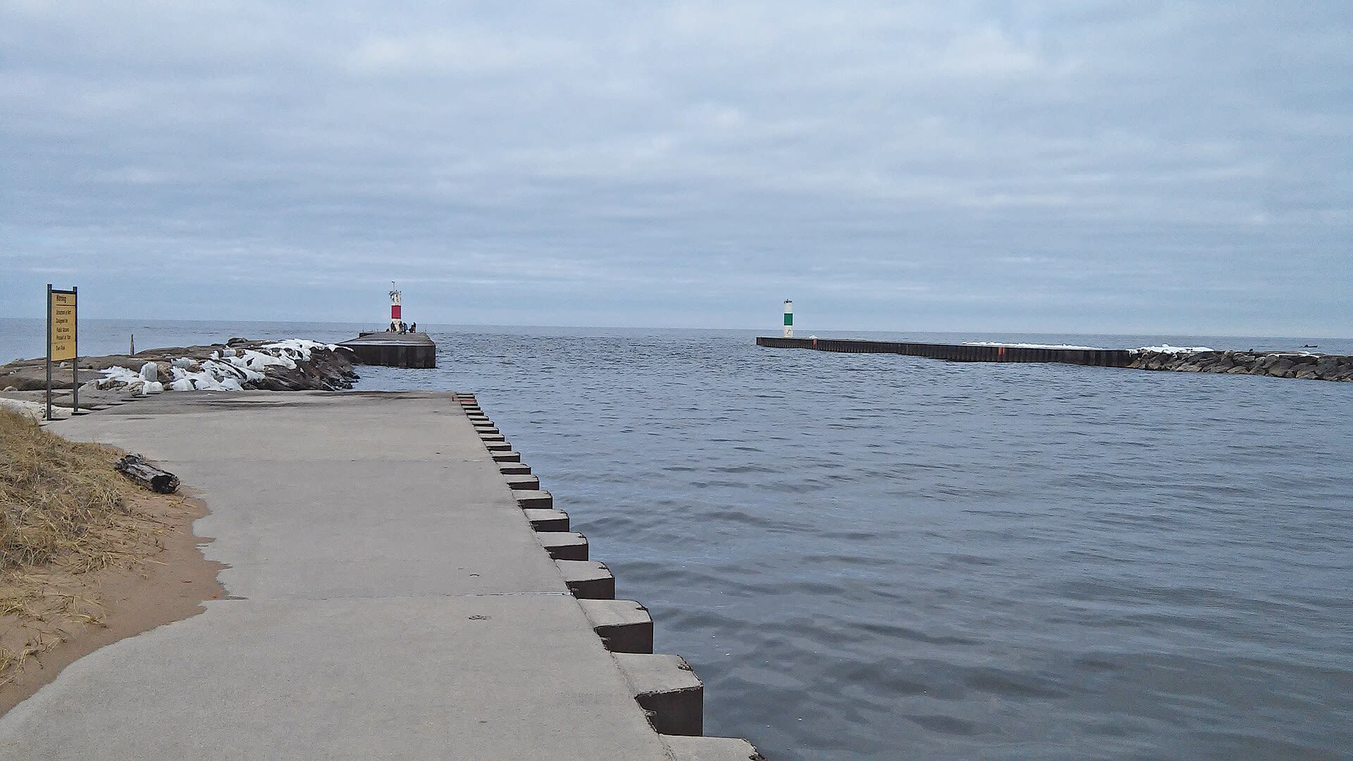 Harbor navigation structures on the Kalamazoo River at Saugatuck