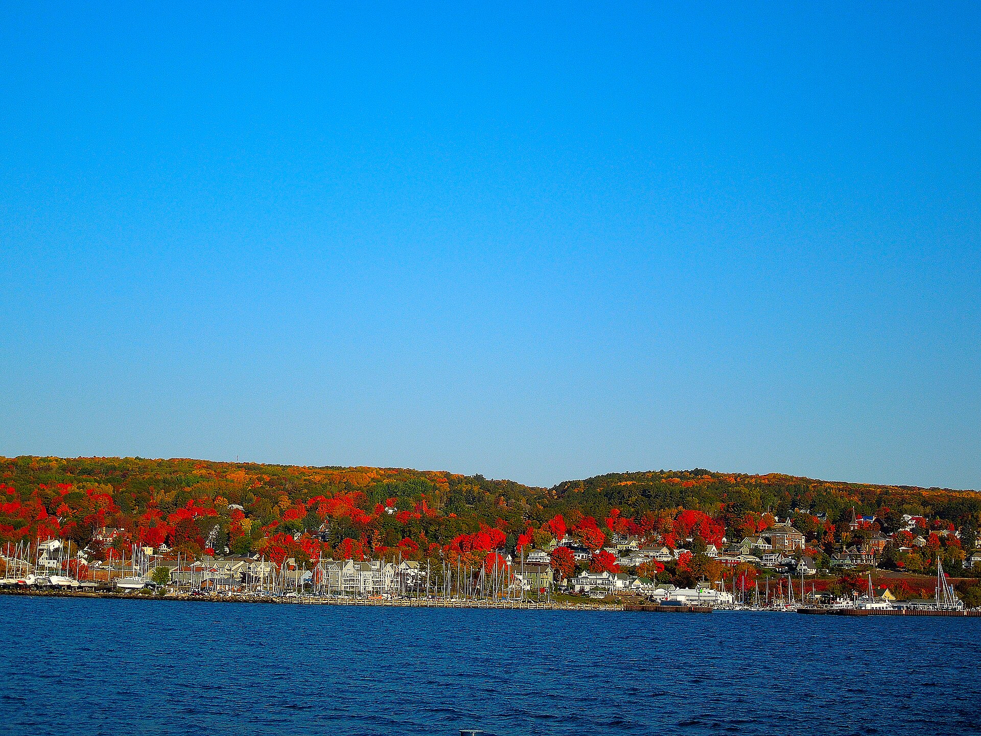 Bayfield Travel Guide: Wisconsin's Gateway to the Apostle Islands