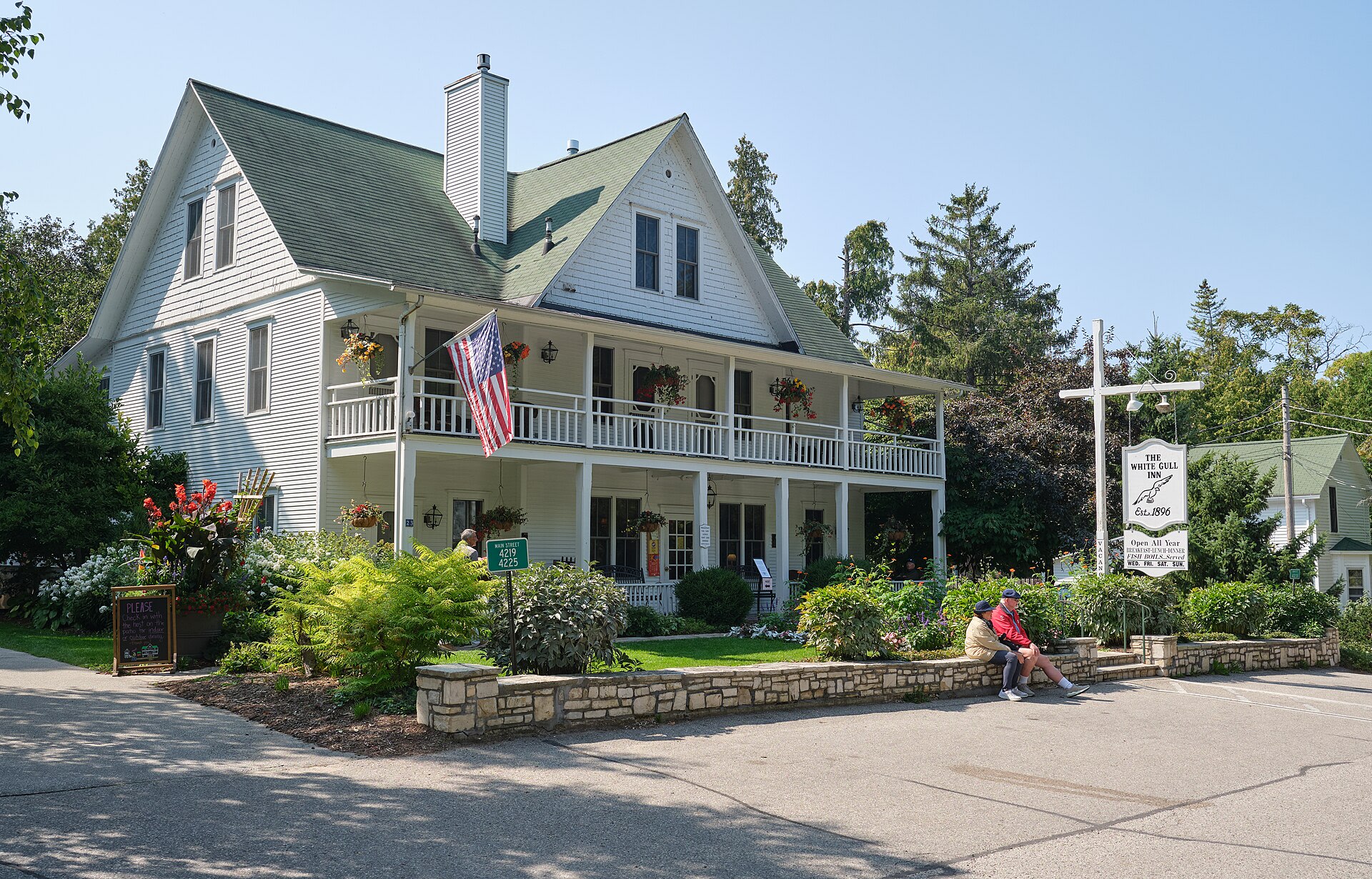 White Gull Inn in Fish Creek, Door County