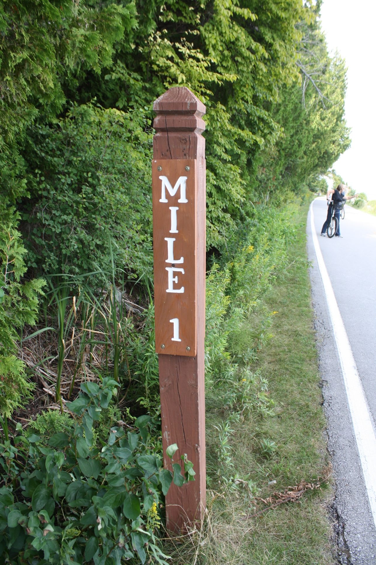 Mile 1 marker along M-185, the car-free state highway that circles Mackinac Island