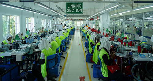 Dana Sweaters Global B2B Export Growth & Garment Manufacturing Marketing Strategy preview 2