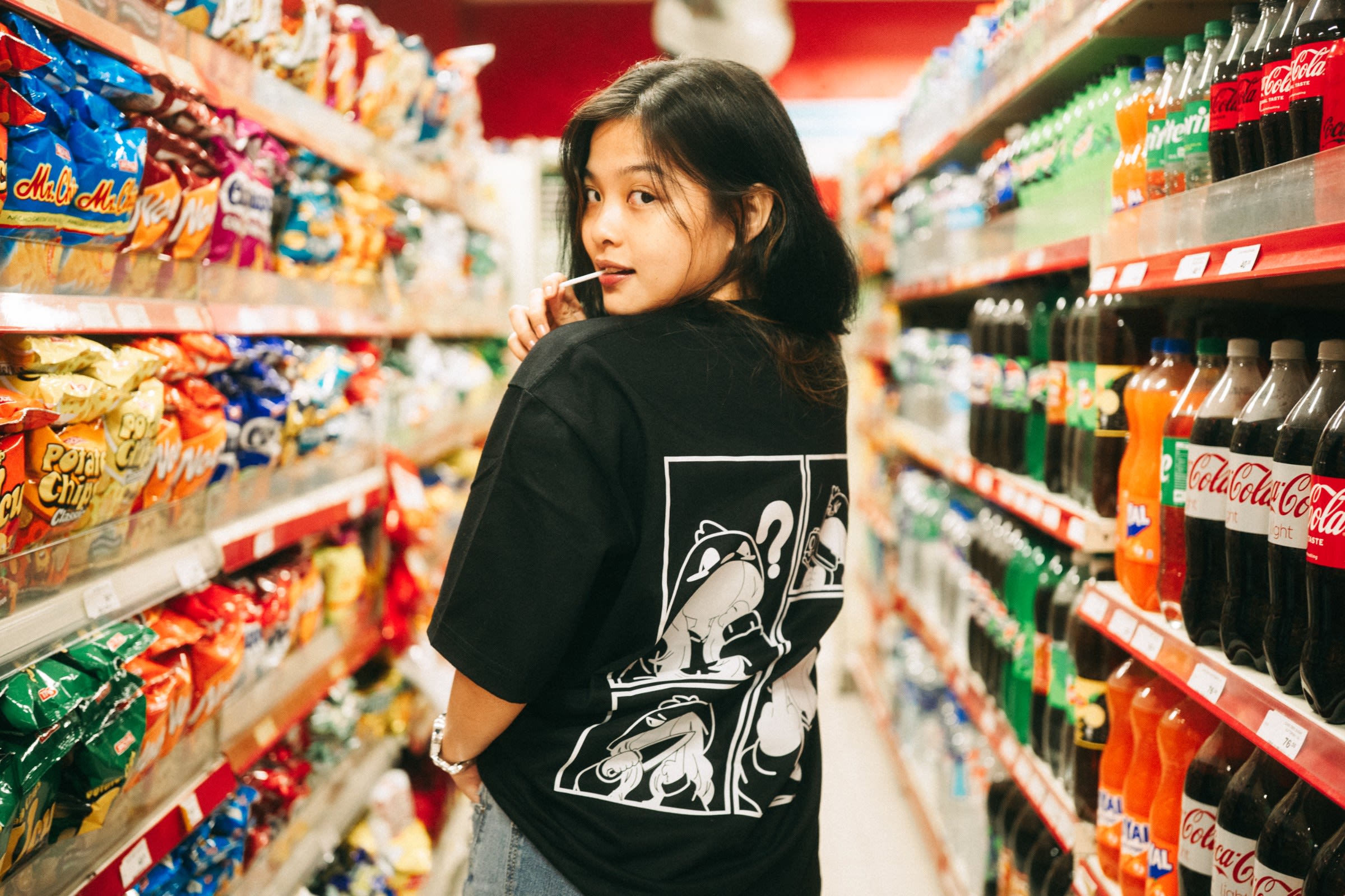 Model wearing AIM LOST. RAGE FOUND. Tee