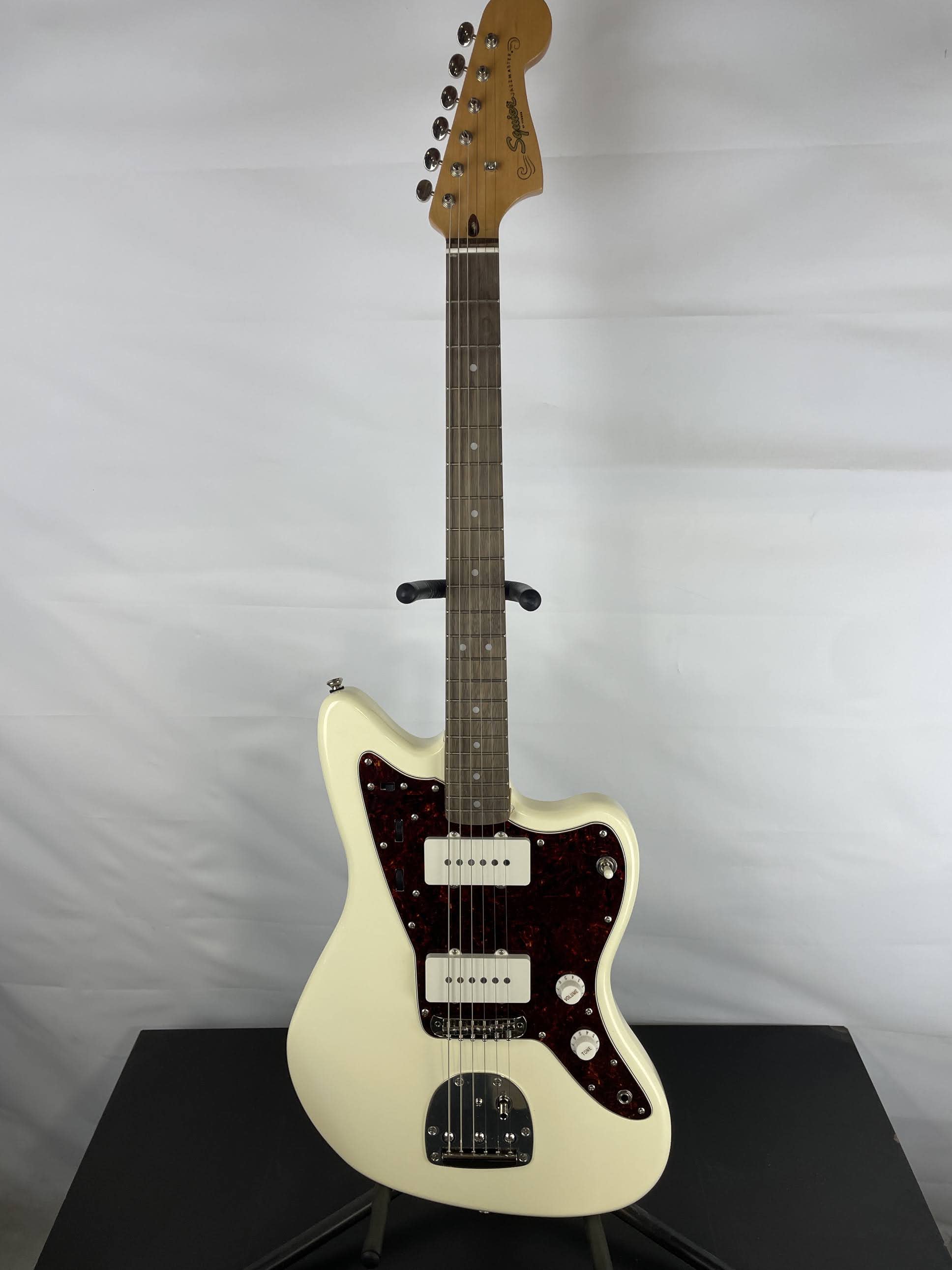 Very Good Squier Classic Vibe '60s Jazzmaster Electric Guitar, Laurel Fingerboar